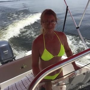 Meet your Posher, Alishia